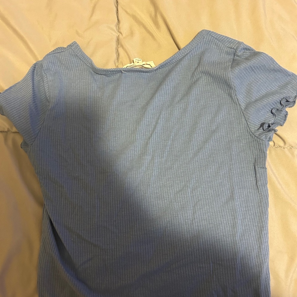 Fake button cute crop top